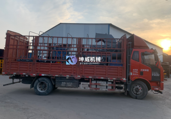 陜西TD75皮帶機(jī)現(xiàn)場案例